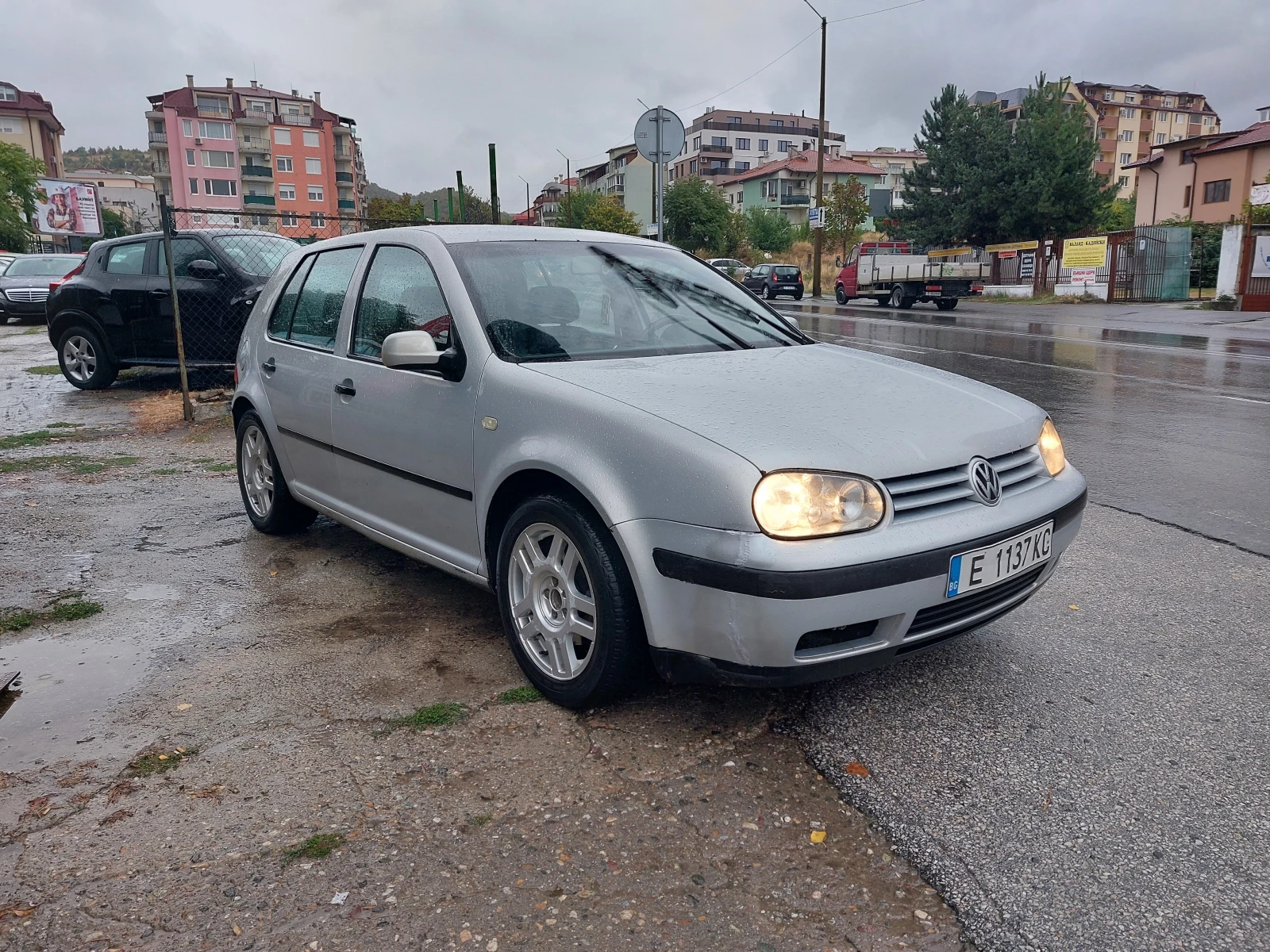 VW Golf 1.9TDI* 110кс.* CLIMATIC*  - изображение 5