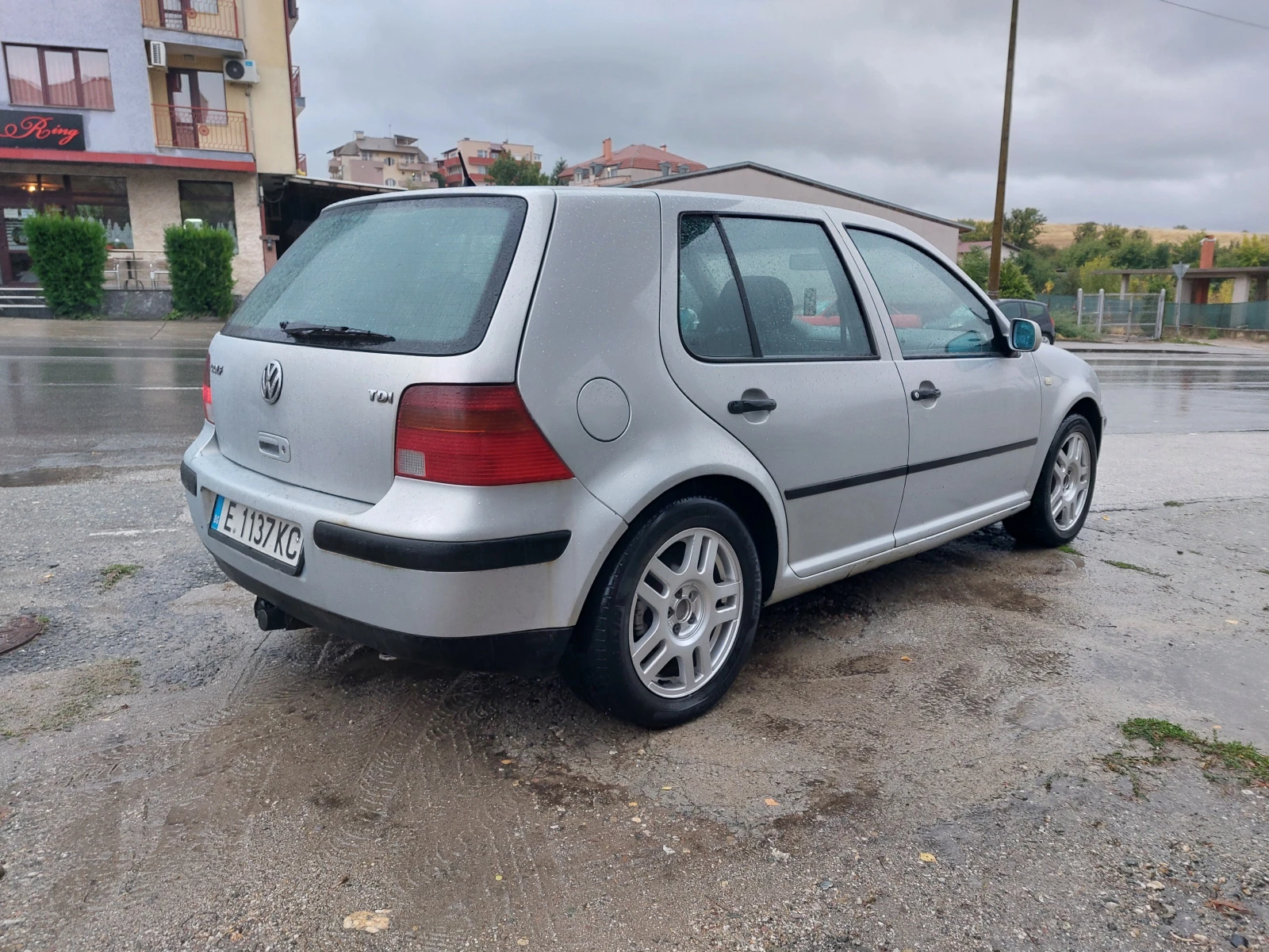 VW Golf 1.9TDI* 110кс.* CLIMATIC*  - изображение 4