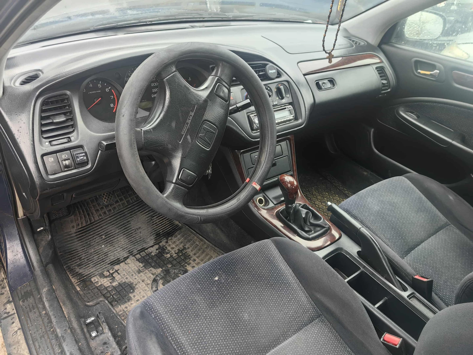 Honda Accord 2.0 - изображение 6