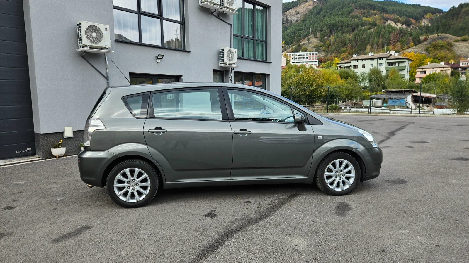 Toyota Corolla verso  - изображение 4