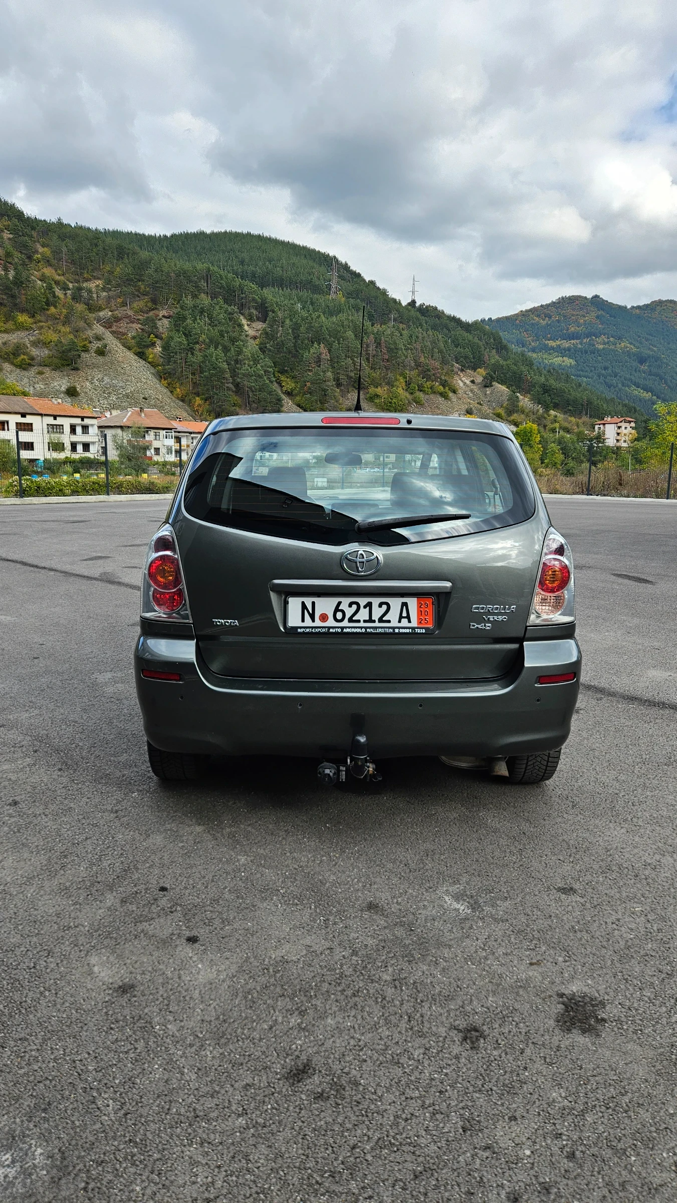Toyota Corolla verso  - изображение 3