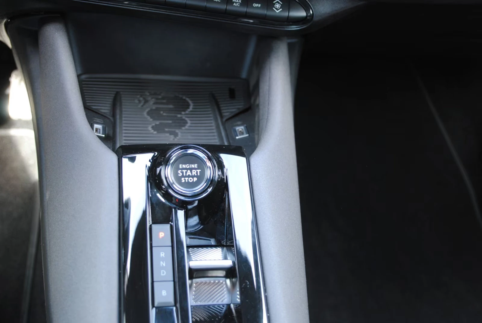 Alfa Romeo Junior ELETTRICA-SPECIALE/156HP/CAM/MEMO/NAVI/KLESS/558g | Mobile.bg   14