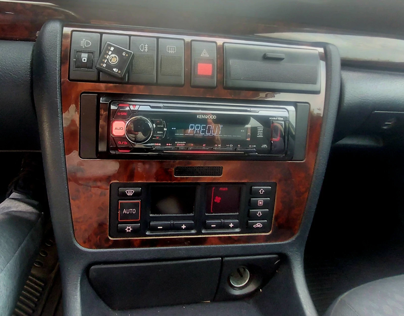 Audi A4 1.8  | Mobile.bg   13