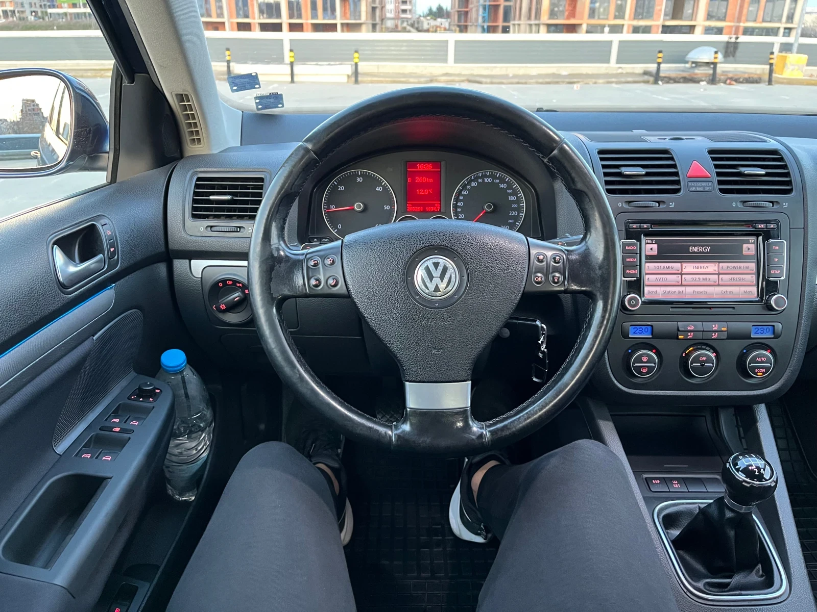 VW Jetta 1.9TDI 105кс Highline ТОП Състояние - изображение 10