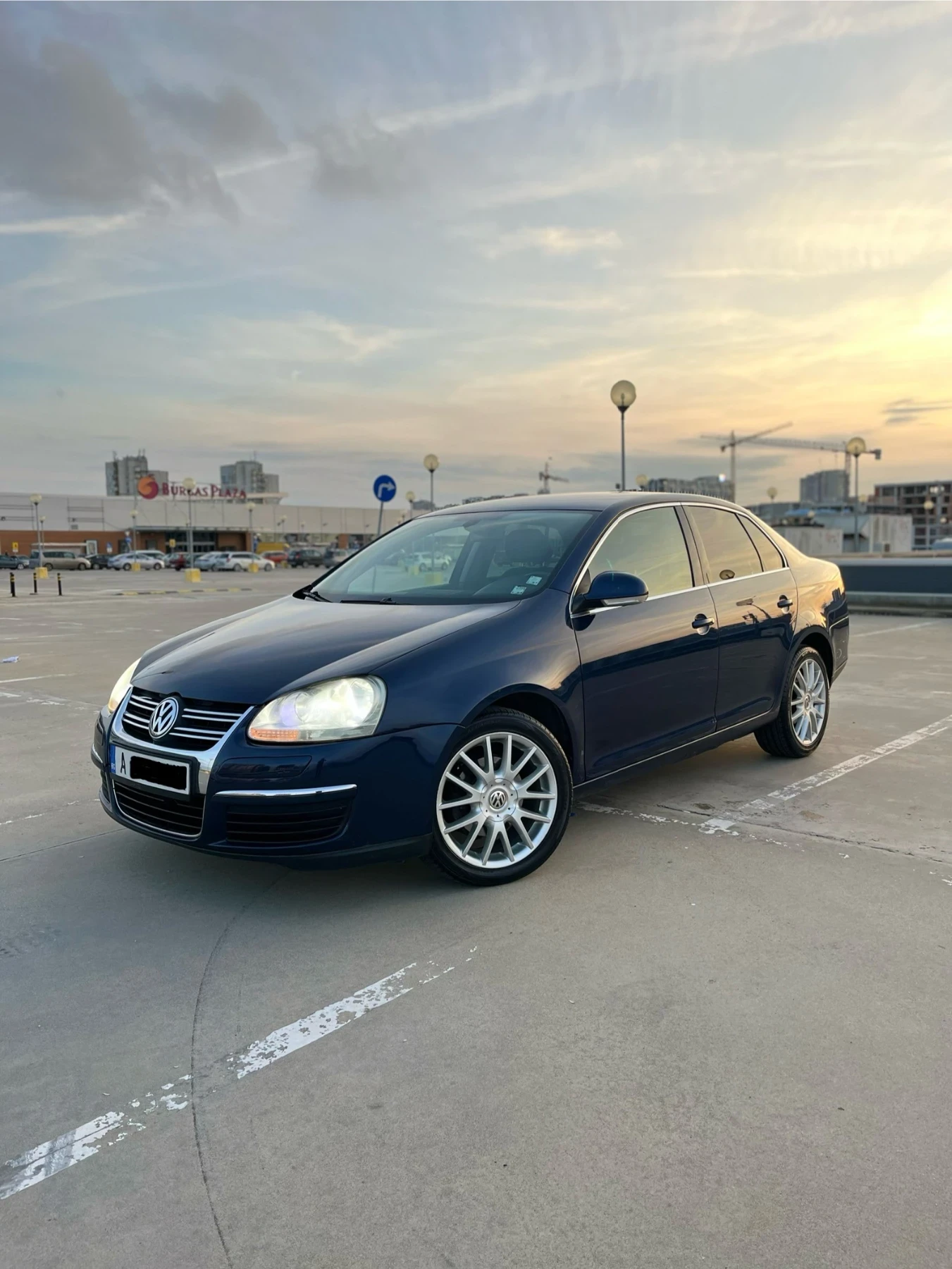 VW Jetta 1.9TDI 105кс Highline ТОП Състояние - изображение 2