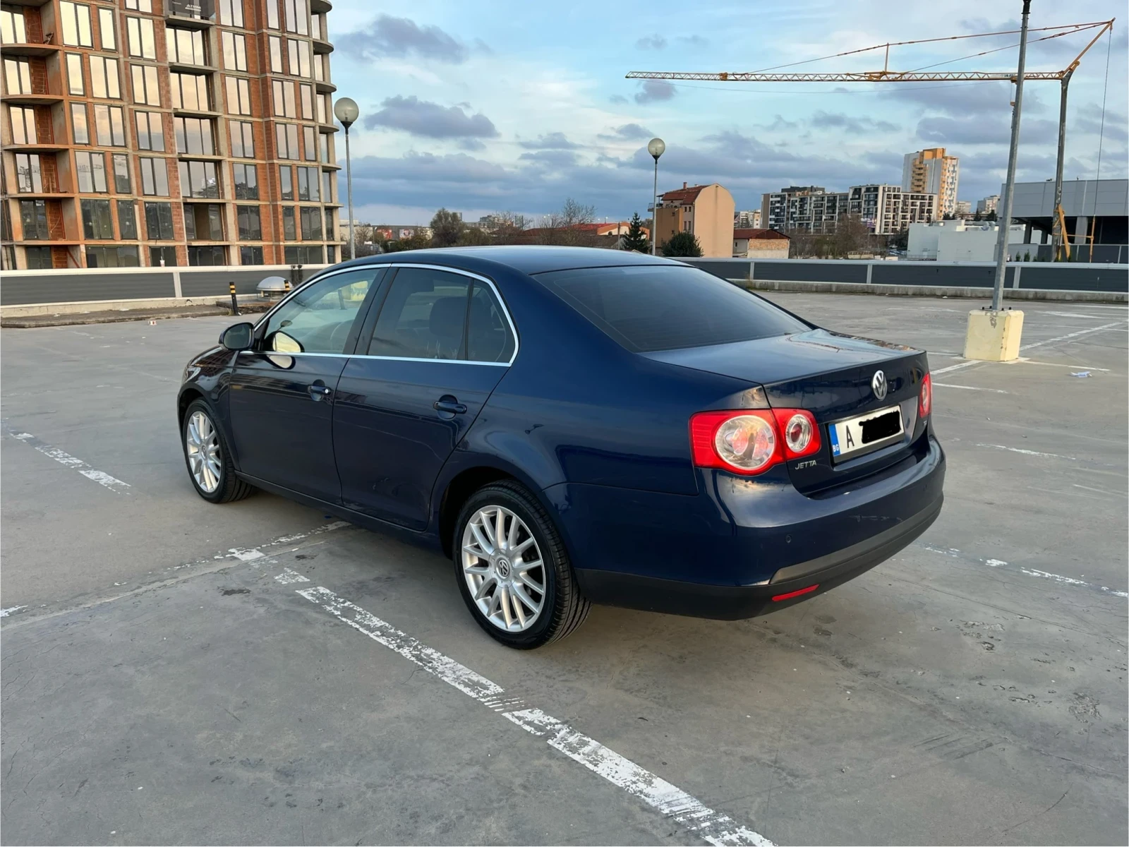 VW Jetta 1.9TDI 105кс Highline ТОП Състояние - изображение 5