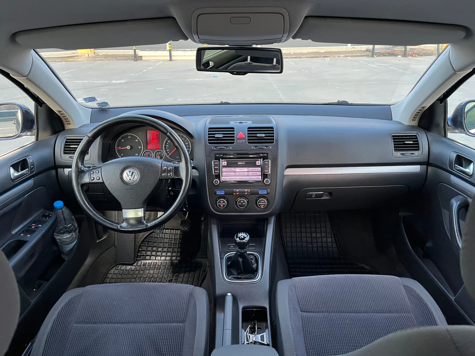 VW Jetta 1.9TDI 105кс Highline ТОП Състояние - изображение 7