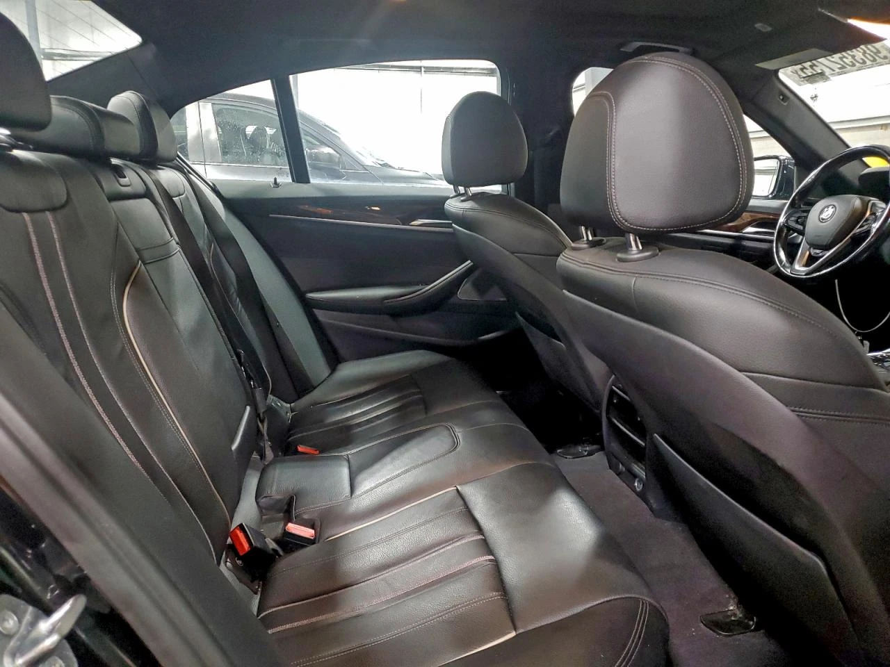 BMW 540 Xi* 360Camera* AmbientLight* Keyless* Sunroof*  - изображение 9