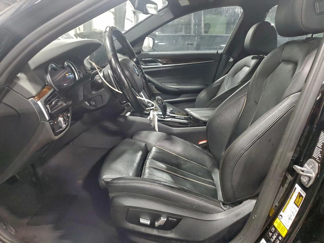 BMW 540 Xi* 360Camera* AmbientLight* Keyless* Sunroof*  - изображение 8