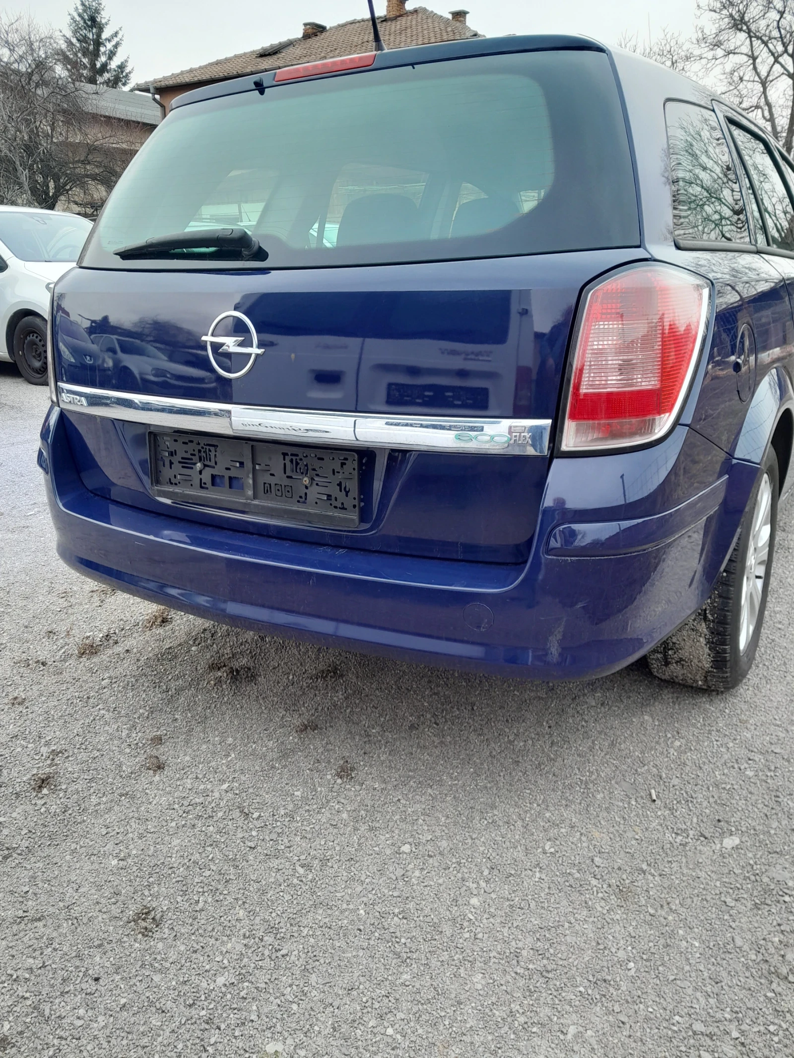 Opel Astra 1.7CDTI ECO FLEX, снимка 10 - Автомобили и джипове - 53693805