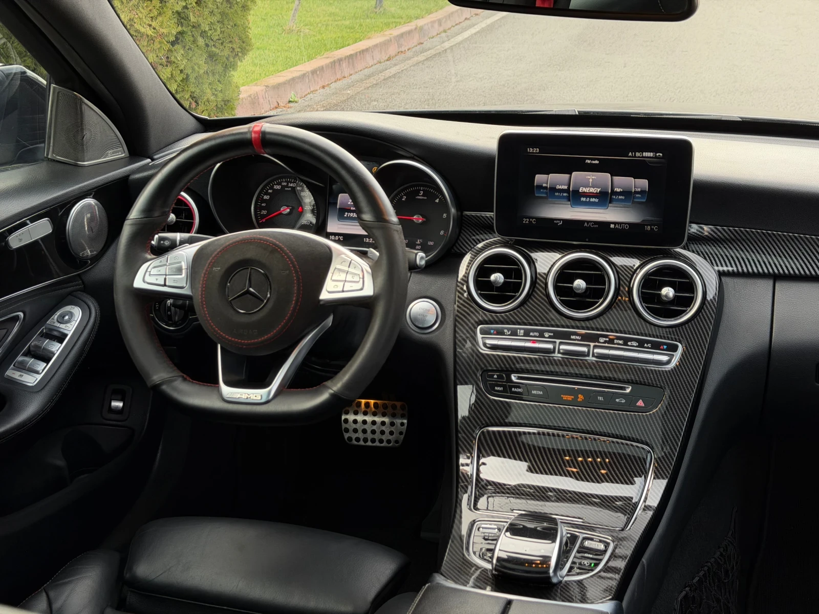 Mercedes-Benz C 220 AMG/Head-Up/Multibeam/Панорама/Ambient/Keyless - изображение 8