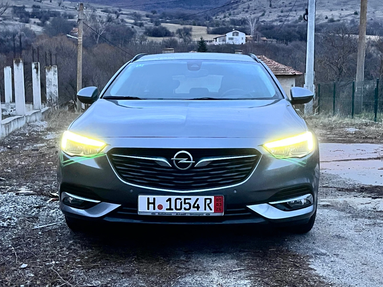 Opel Insignia 1.6 CDTI 136hp, снимка 6 - Автомобили и джипове - 53606241