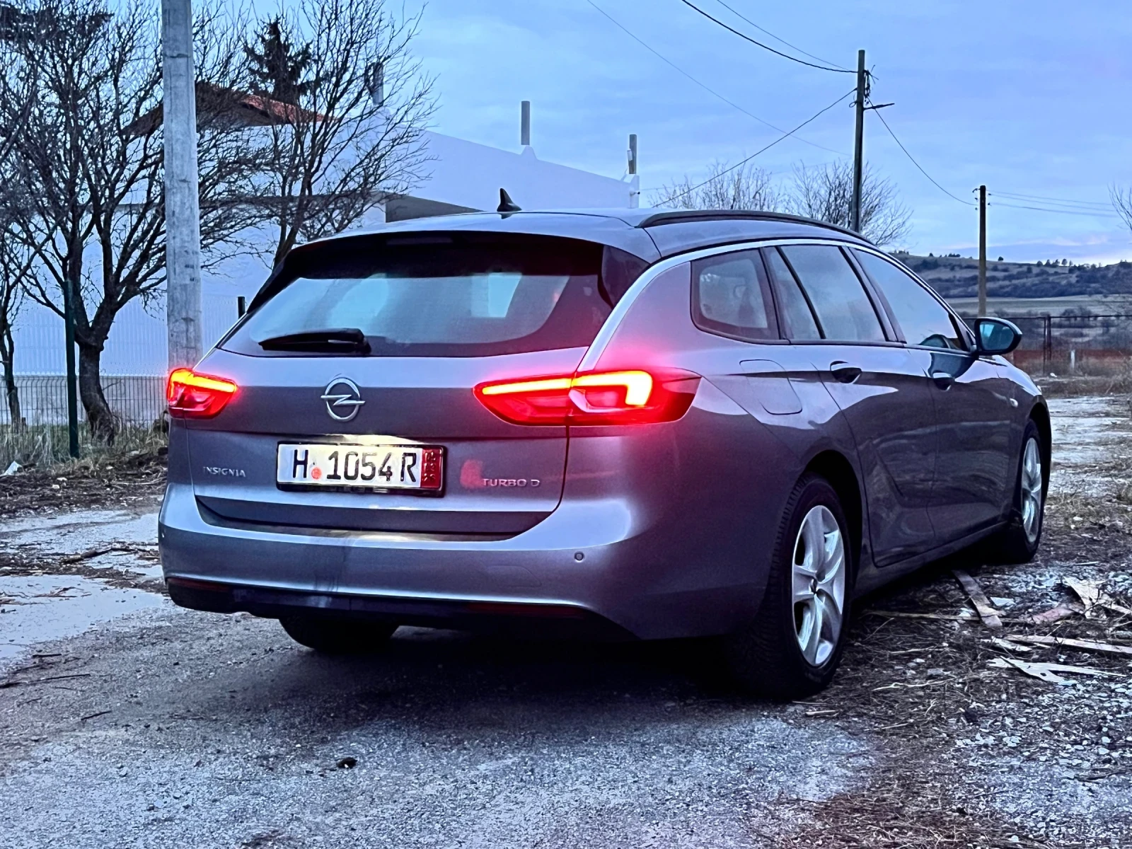 Opel Insignia 1.6 CDTI 136hp, снимка 5 - Автомобили и джипове - 53606241
