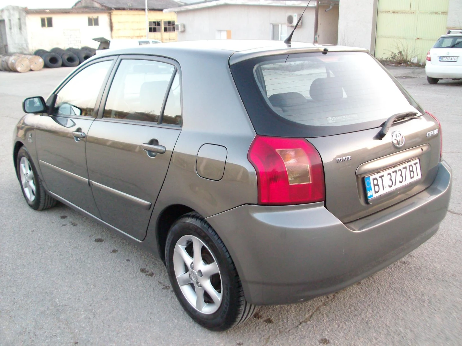 Toyota Corolla 2.0 D4D 90 p.s. , снимка 7 - Автомобили и джипове - 53866271