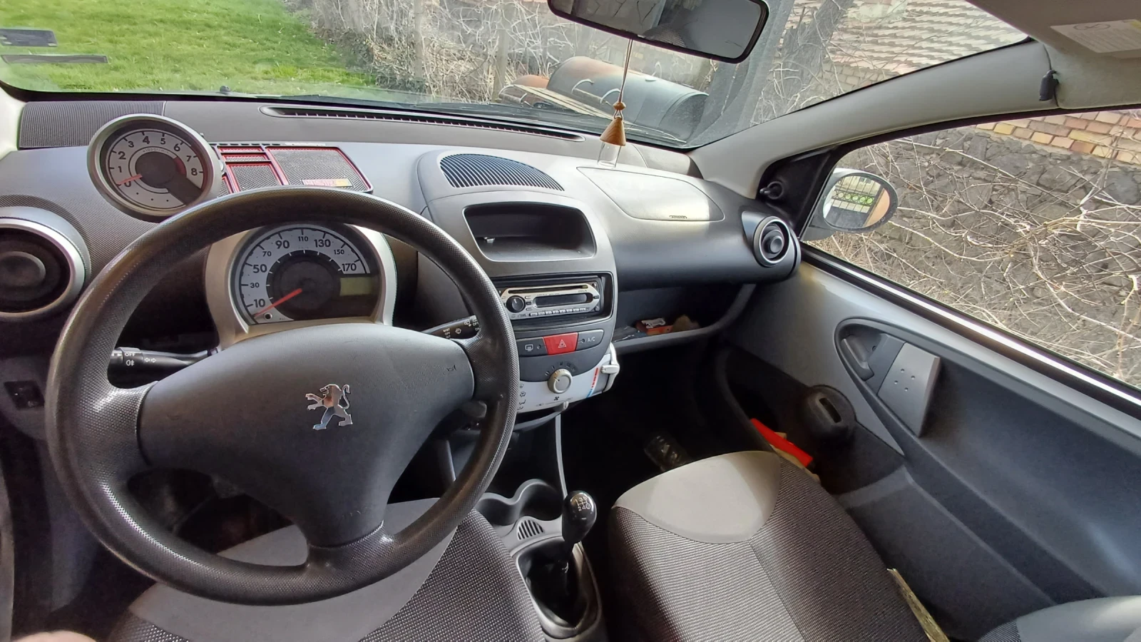 Peugeot 107, снимка 3 - Автомобили и джипове - 54040901