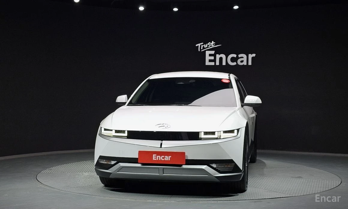 Hyundai Ioniq 5 * KEYLESS* КОЖА* КАМЕРИ* 360* LANE* ASSIST* , снимка 2 - Автомобили и джипове - 54084949