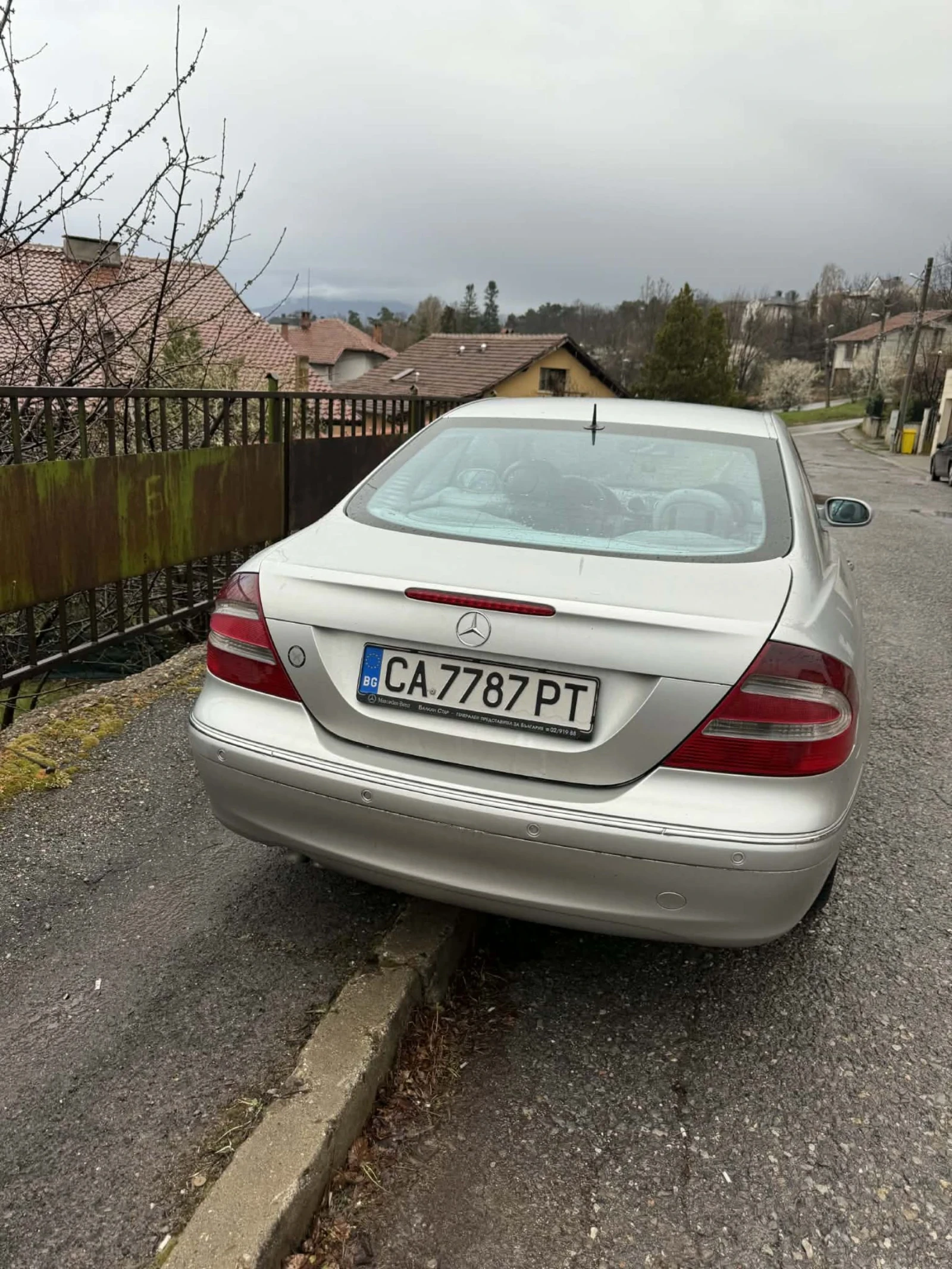 Mercedes-Benz CLK 270cdi, снимка 4 - Автомобили и джипове - 54113904