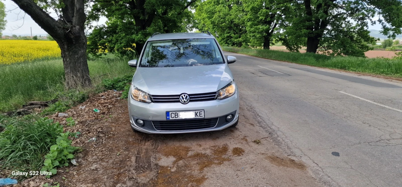 VW Touran 1.6 TDI, снимка 5 - Автомобили и джипове - 54554274