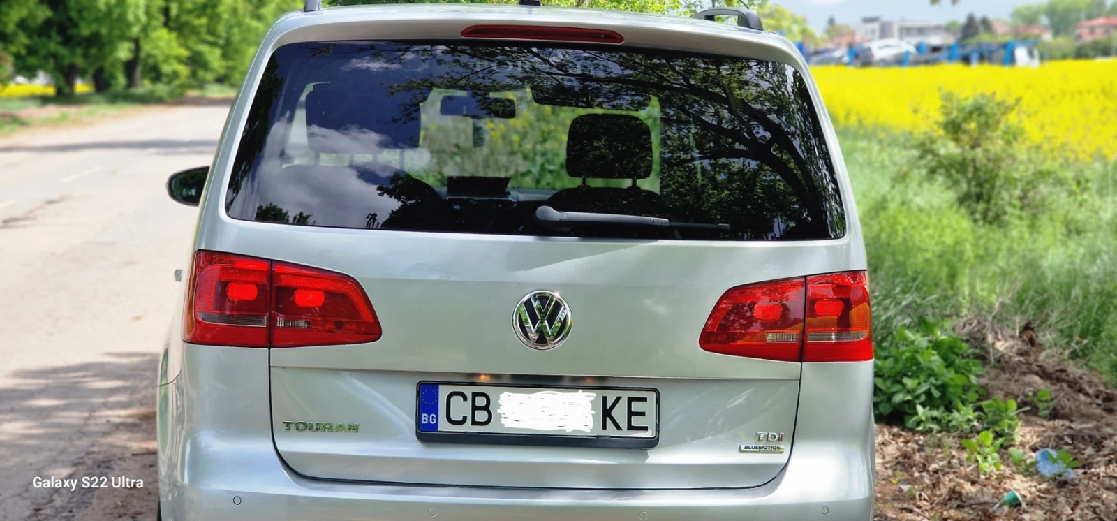 VW Touran 1.6 TDI, снимка 6 - Автомобили и джипове - 54554274