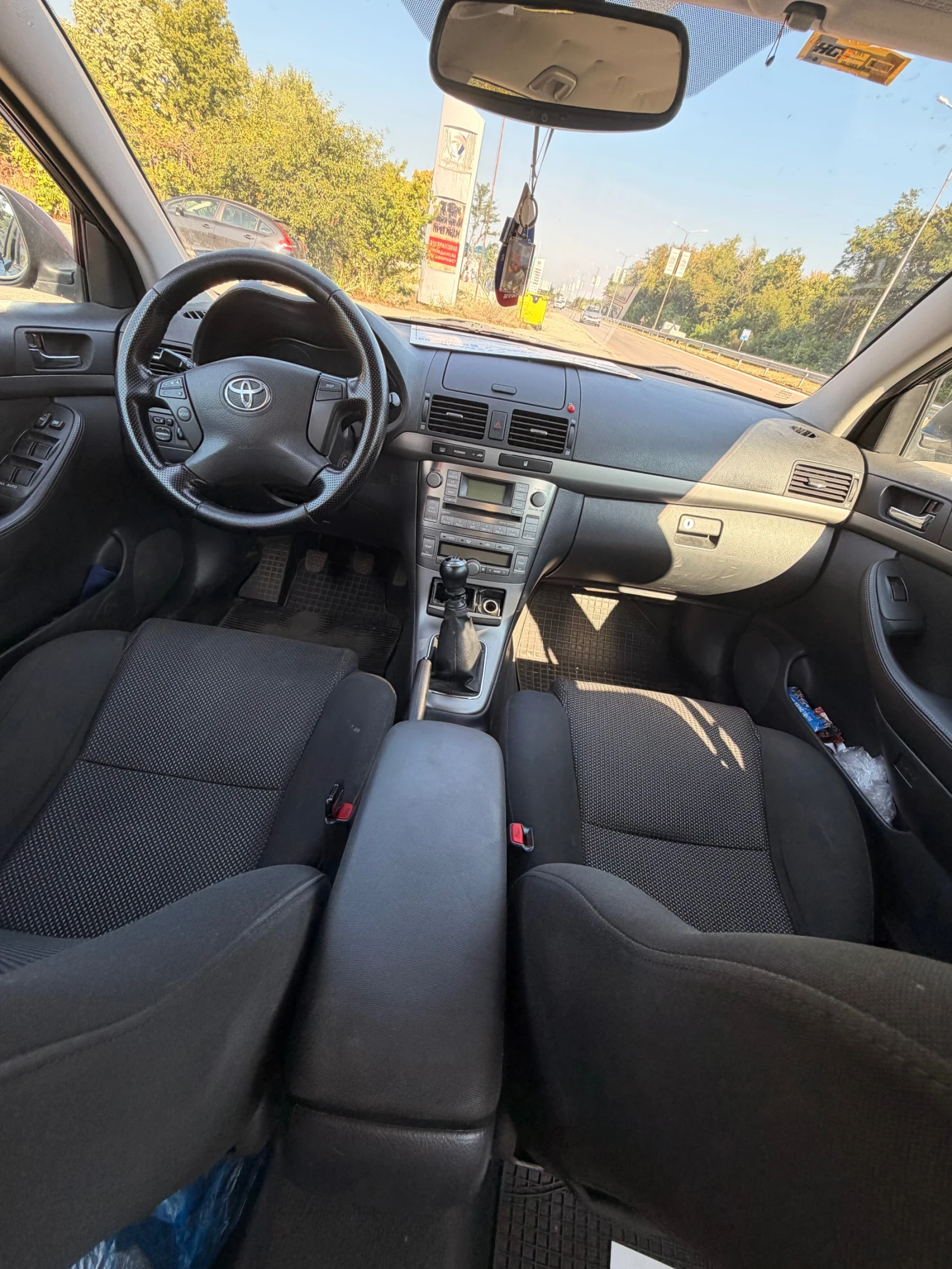 Toyota Avensis, снимка 4 - Автомобили и джипове - 55582546
