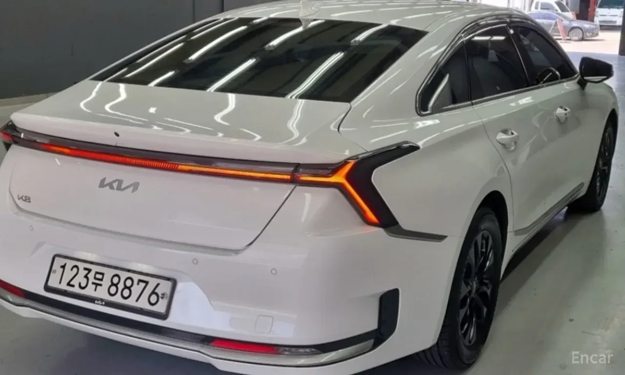 Kia K8 3.5* LPG* NOGLESSE* EDITON* ОБДУХВАНЕ* МАСАЖ* LANE, снимка 2 - Автомобили и джипове - 55800355