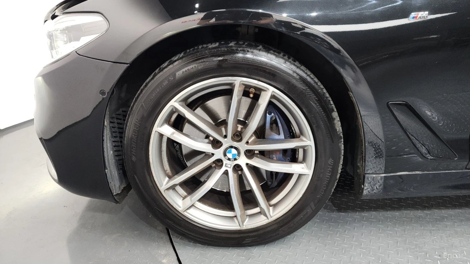 BMW 530 i - M PKG - DISTRONIC - ПОДГРЕВИ - HEADUP, снимка 5 - Автомобили и джипове - 56311715