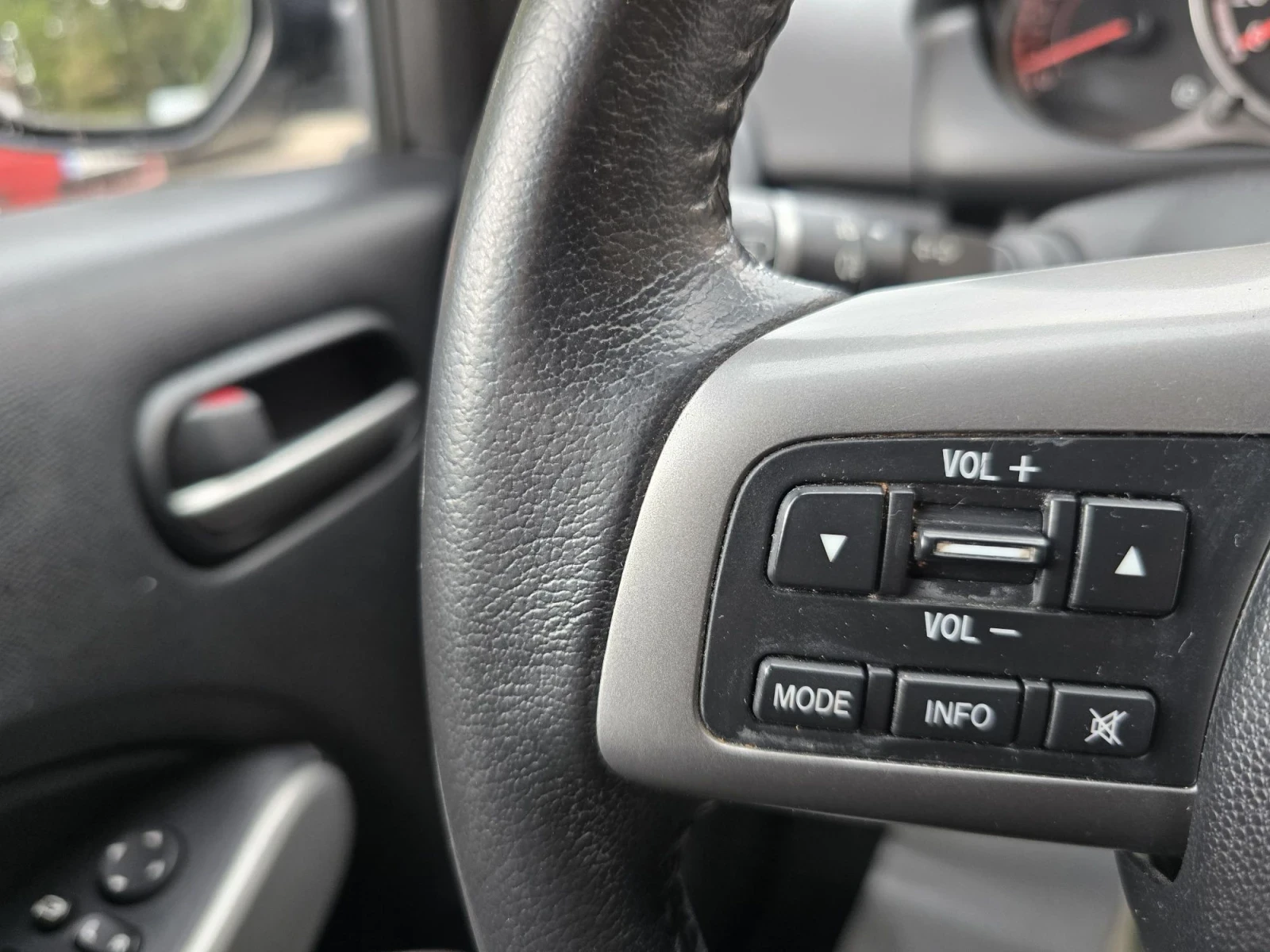 Mazda 2 �� �������� 115000��.4�����.����������� | Mobile.bg � ����������� 12
