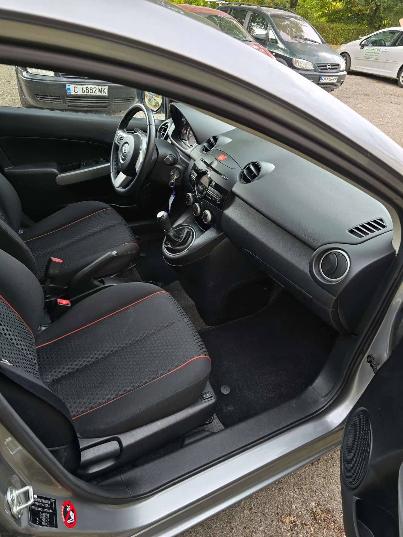 Mazda 2 �� �������� 115000��.4�����.����������� | Mobile.bg � ����������� 8