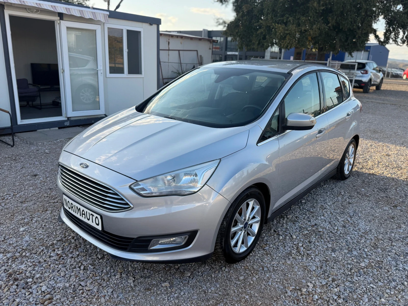 Ford C-max 1.0 EcoBoost/Titanium/Keyless Go/Euro6, снимка 5 - Автомобили и джипове - 56541821
