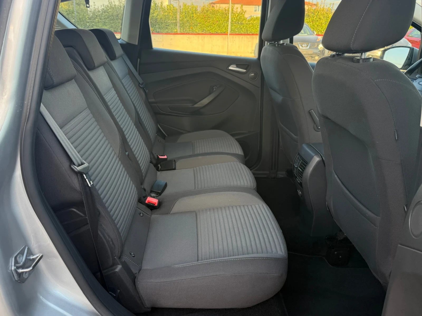 Ford C-max 1.0 EcoBoost/Titanium/Keyless Go/Euro6, снимка 12 - Автомобили и джипове - 56541821