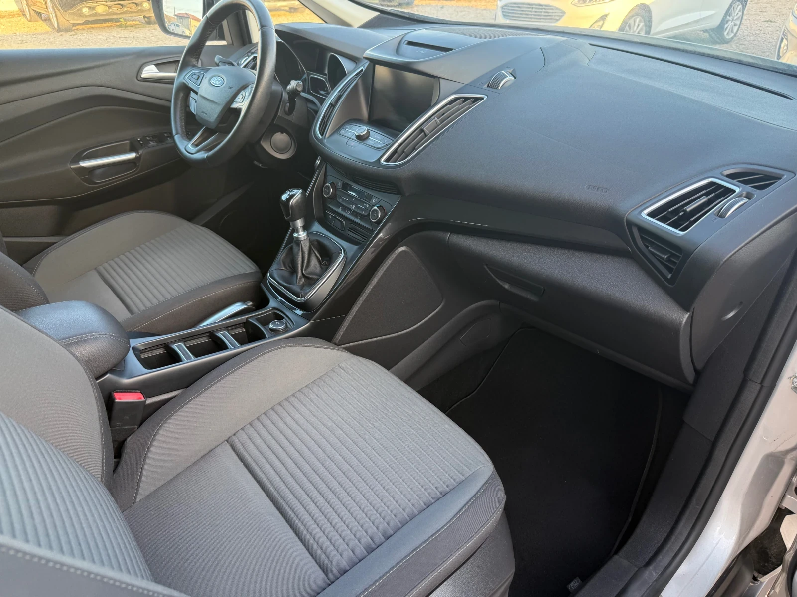 Ford C-max 1.0 EcoBoost/Titanium/Keyless Go/Euro6, снимка 14 - Автомобили и джипове - 56541821