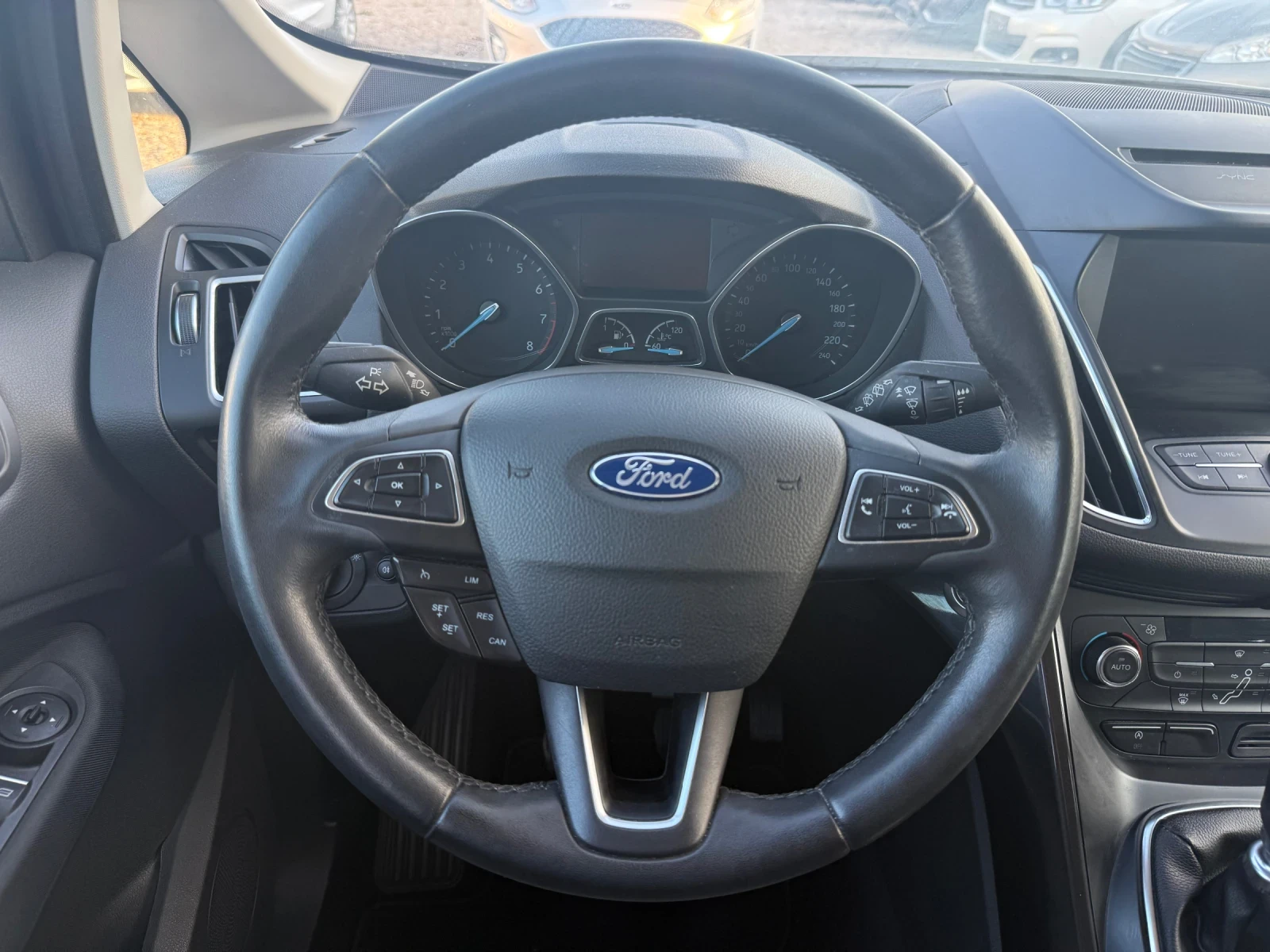 Ford C-max 1.0 EcoBoost/Titanium/Keyless Go/Euro6, снимка 11 - Автомобили и джипове - 56541821