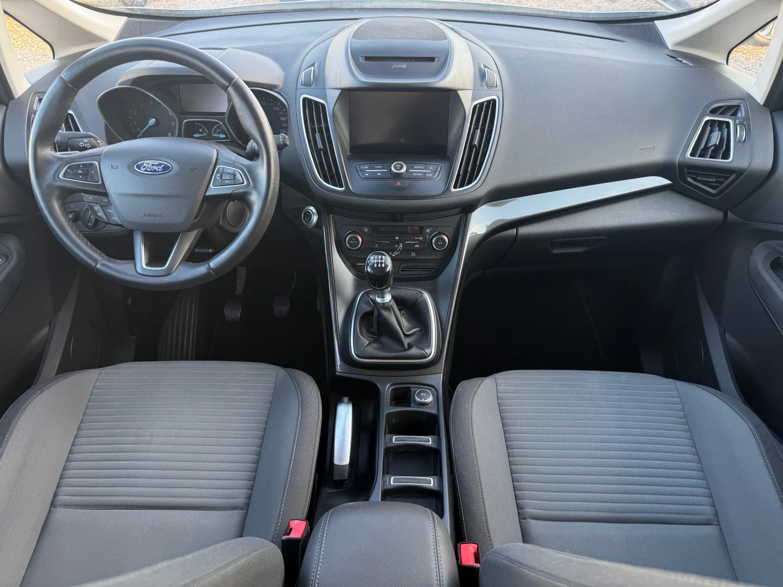 Ford C-max 1.0 EcoBoost/Titanium/Keyless Go/Euro6, снимка 10 - Автомобили и джипове - 56541821