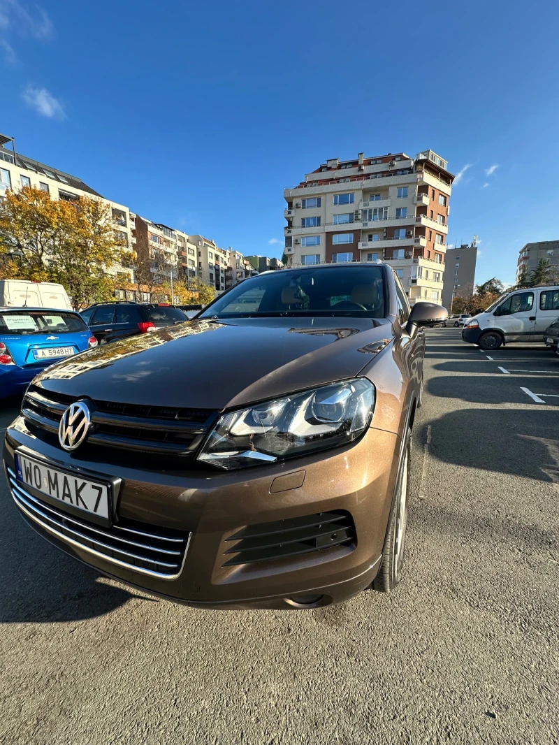 VW Touareg, снимка 2 - Автомобили и джипове - 47994678