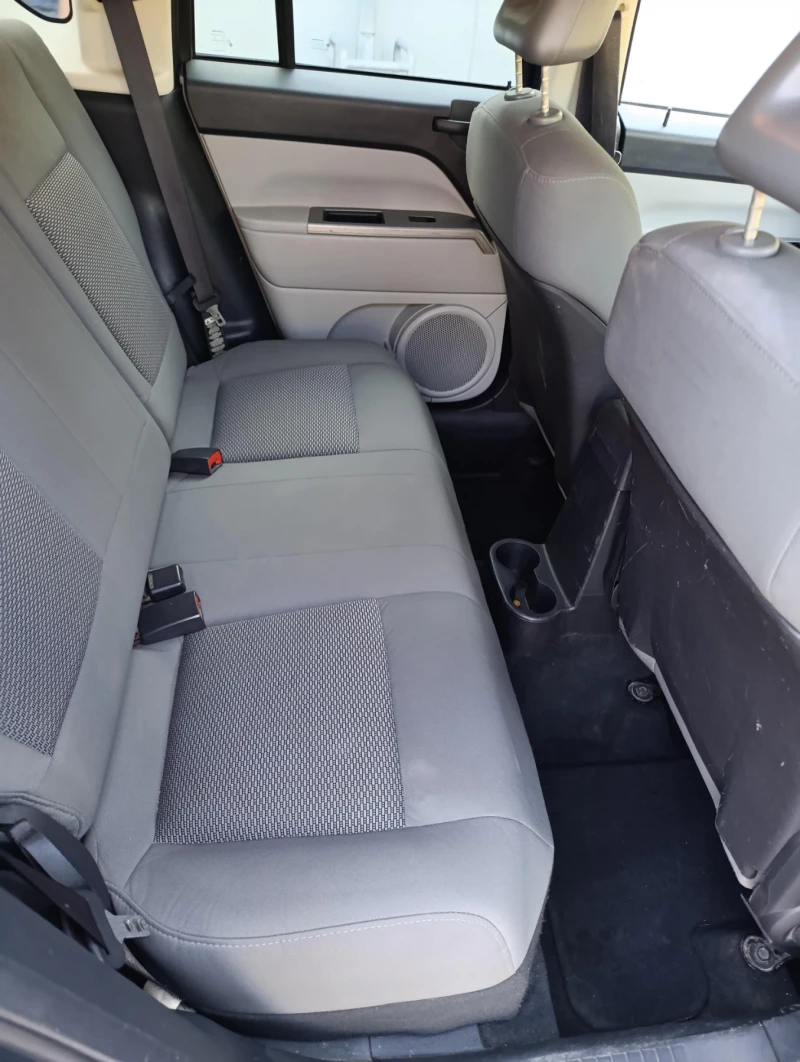 Jeep Compass 2.0 CRDI 4x4, снимка 12 - Автомобили и джипове - 52893489