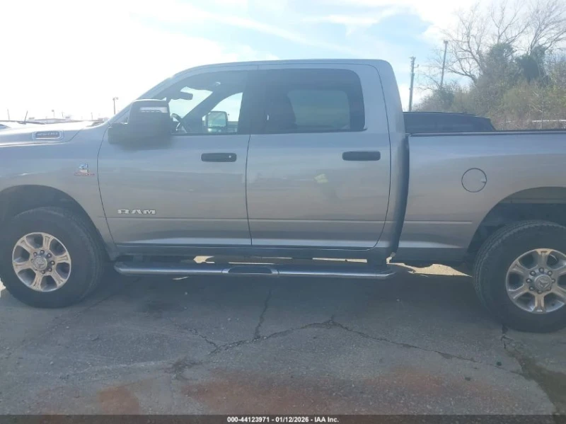 Dodge RAM 2500 6.7L I-6 DI, TURBO, 370HP 4X4 Drive, снимка 6 - Автомобили и джипове - 53114379