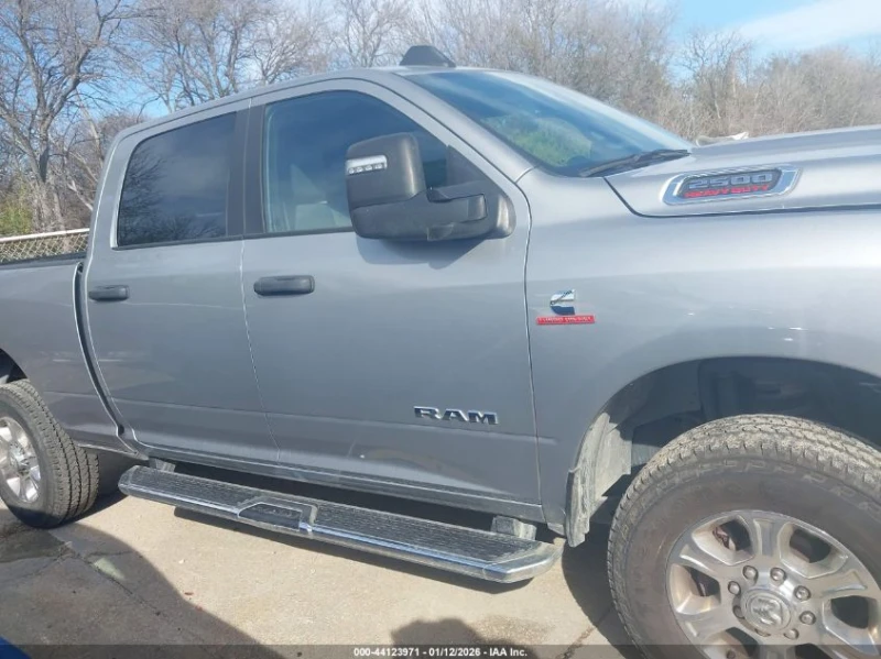 Dodge RAM 2500 6.7L I-6 DI, TURBO, 370HP 4X4 Drive, снимка 5 - Автомобили и джипове - 53114379