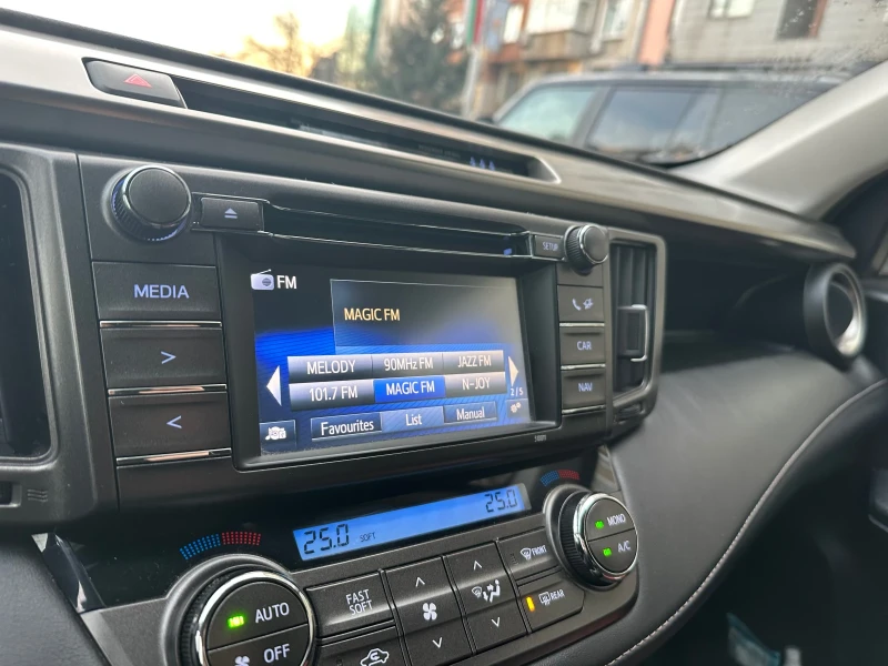 Toyota Rav4, снимка 4 - Автомобили и джипове - 53333552