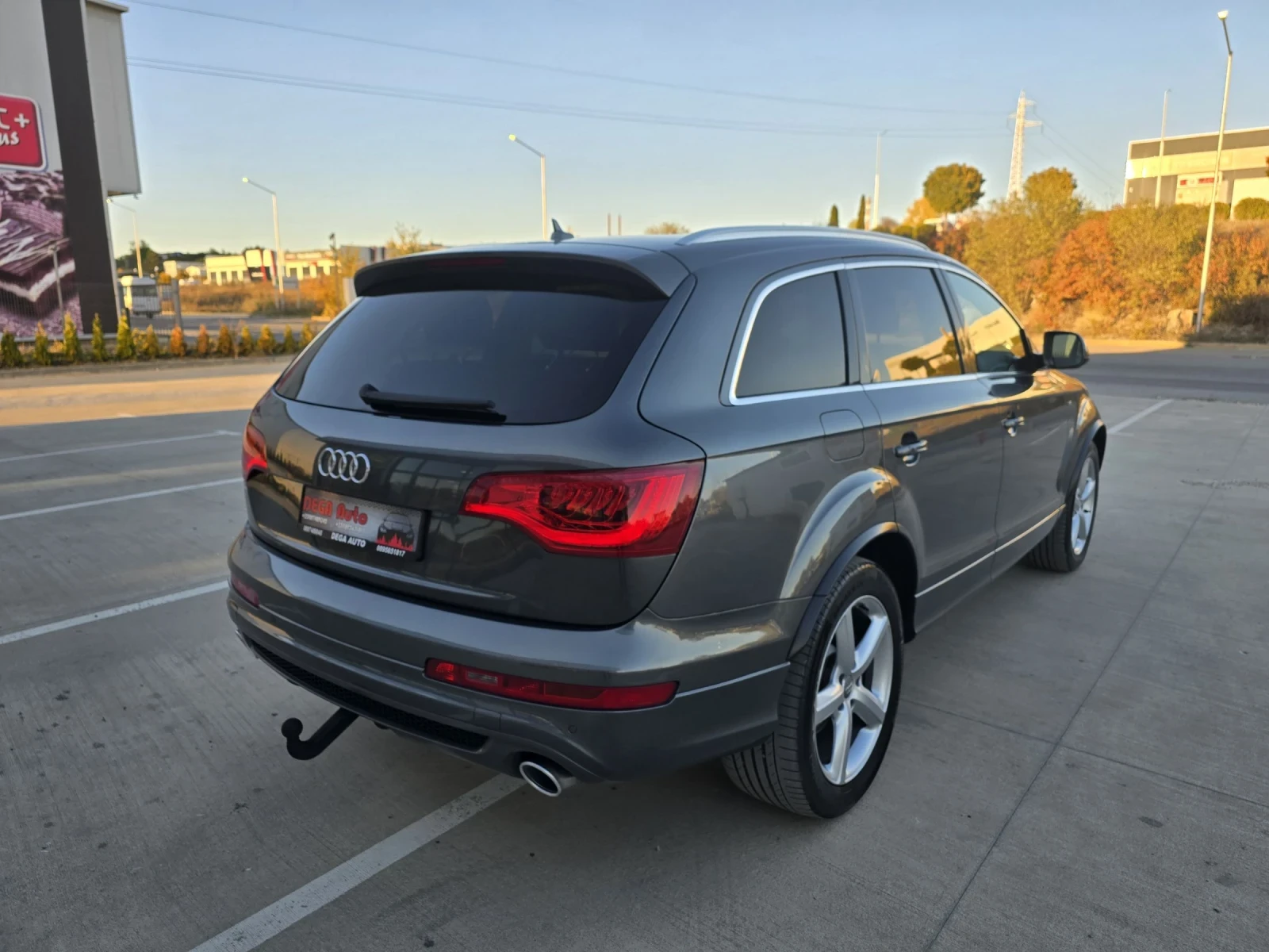 Audi Q7 3.0tdi* SLine+ * 8скорости* Keyless* Понорама* Ful - изображение 5