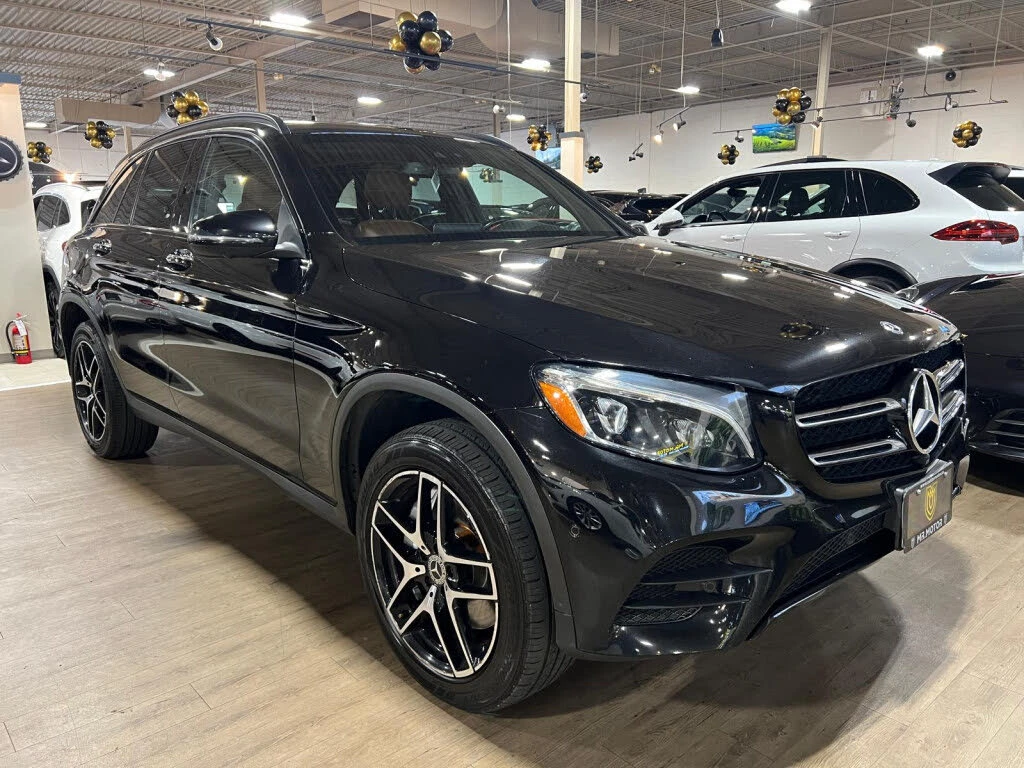 Mercedes-Benz GLC 300 4MATIC* AMG-пакет* подгрев* панорама* 360* KEYLESS - изображение 2