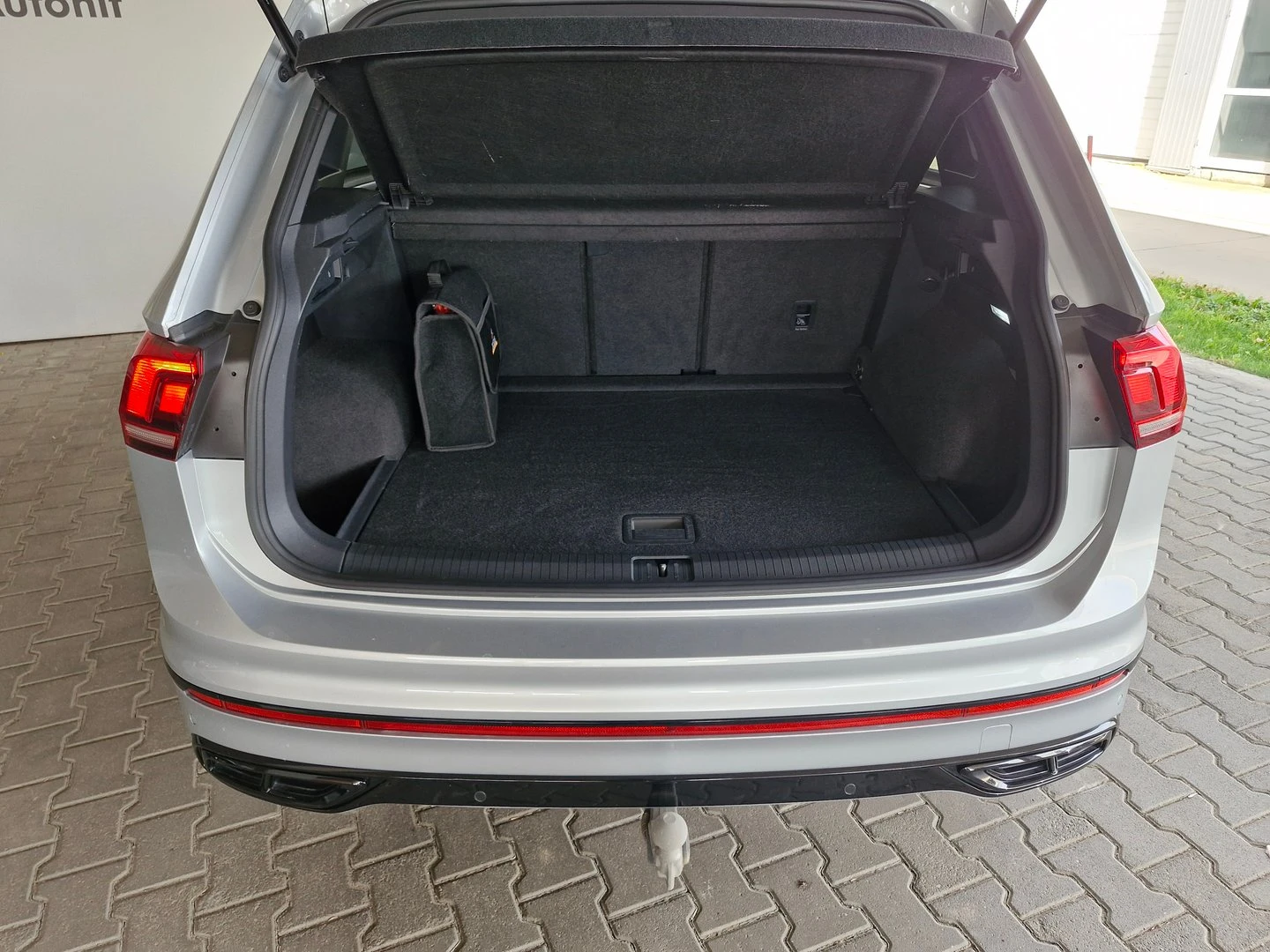 VW Tiguan R-Line 2.0 TDI SCR 4MOTION DSG | Mobile.bg   14