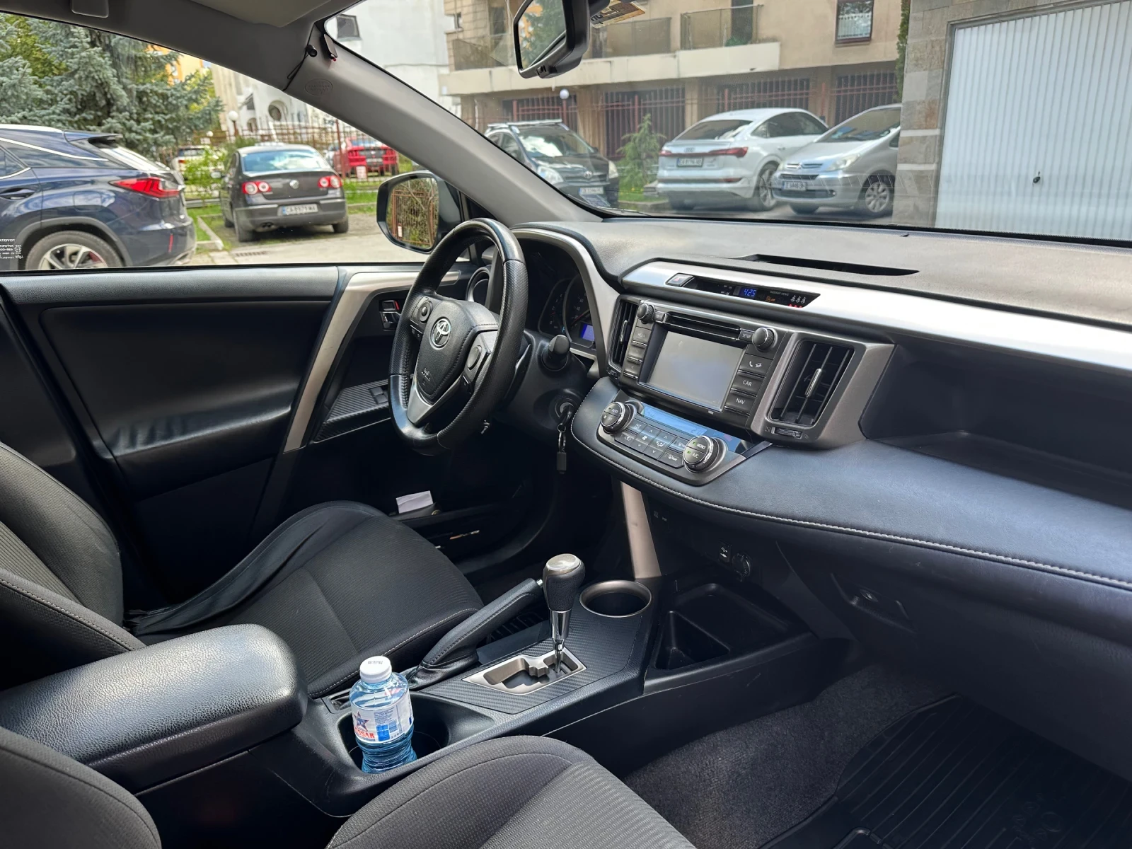 Toyota Rav4, снимка 6 - Автомобили и джипове - 54199228