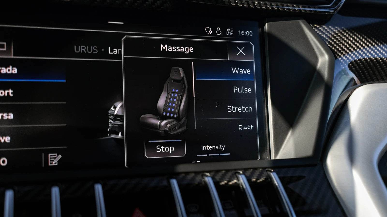 Lamborghini Urus НАЛИЧЕН * FULL* , снимка 16 - Автомобили и джипове - 53783867