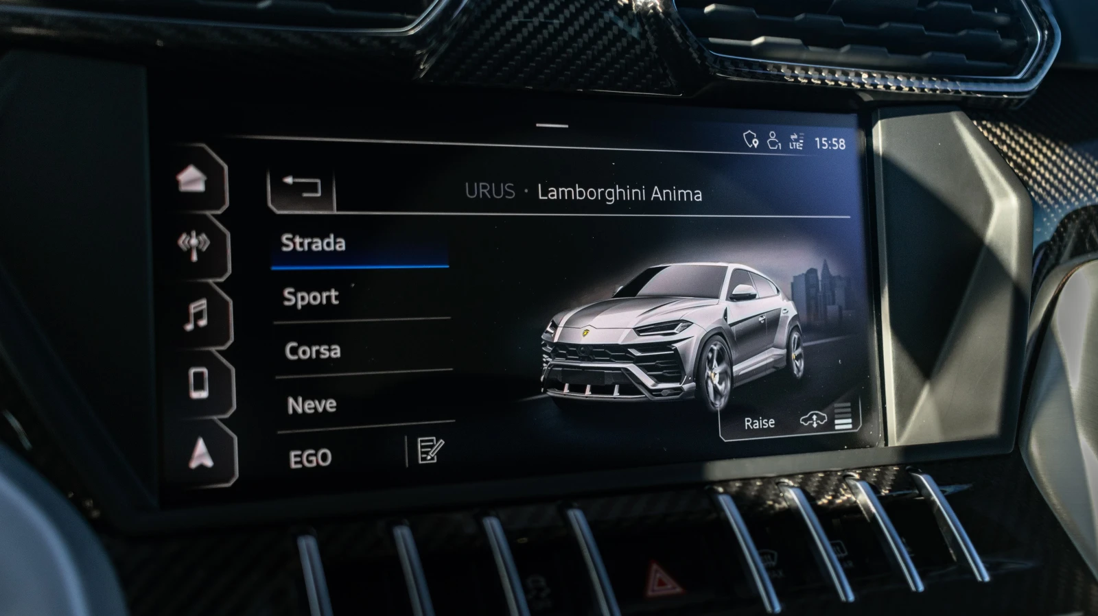 Lamborghini Urus НАЛИЧЕН * FULL* , снимка 15 - Автомобили и джипове - 53783867