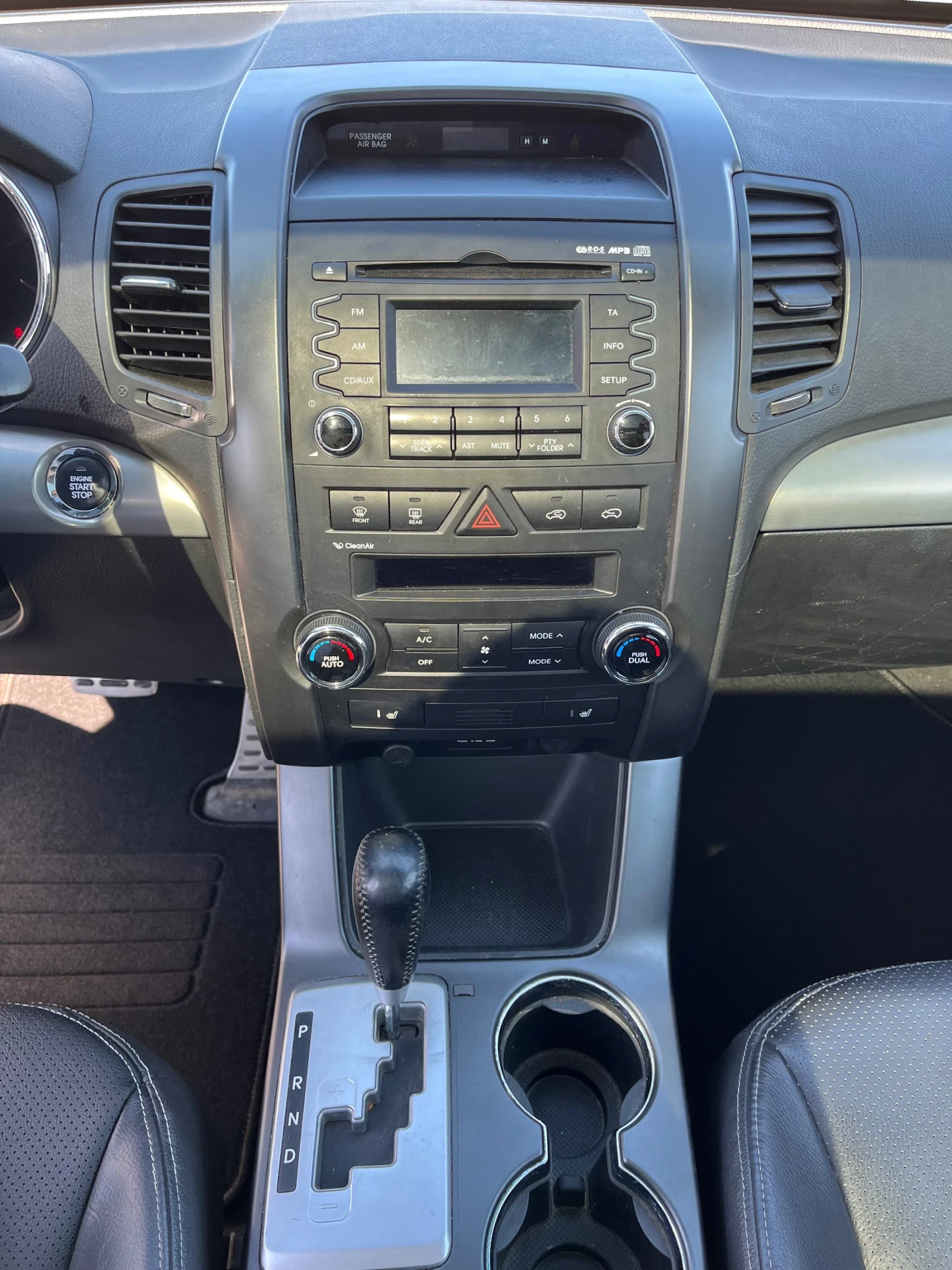 Kia Sorento, снимка 8 - Автомобили и джипове - 54168127