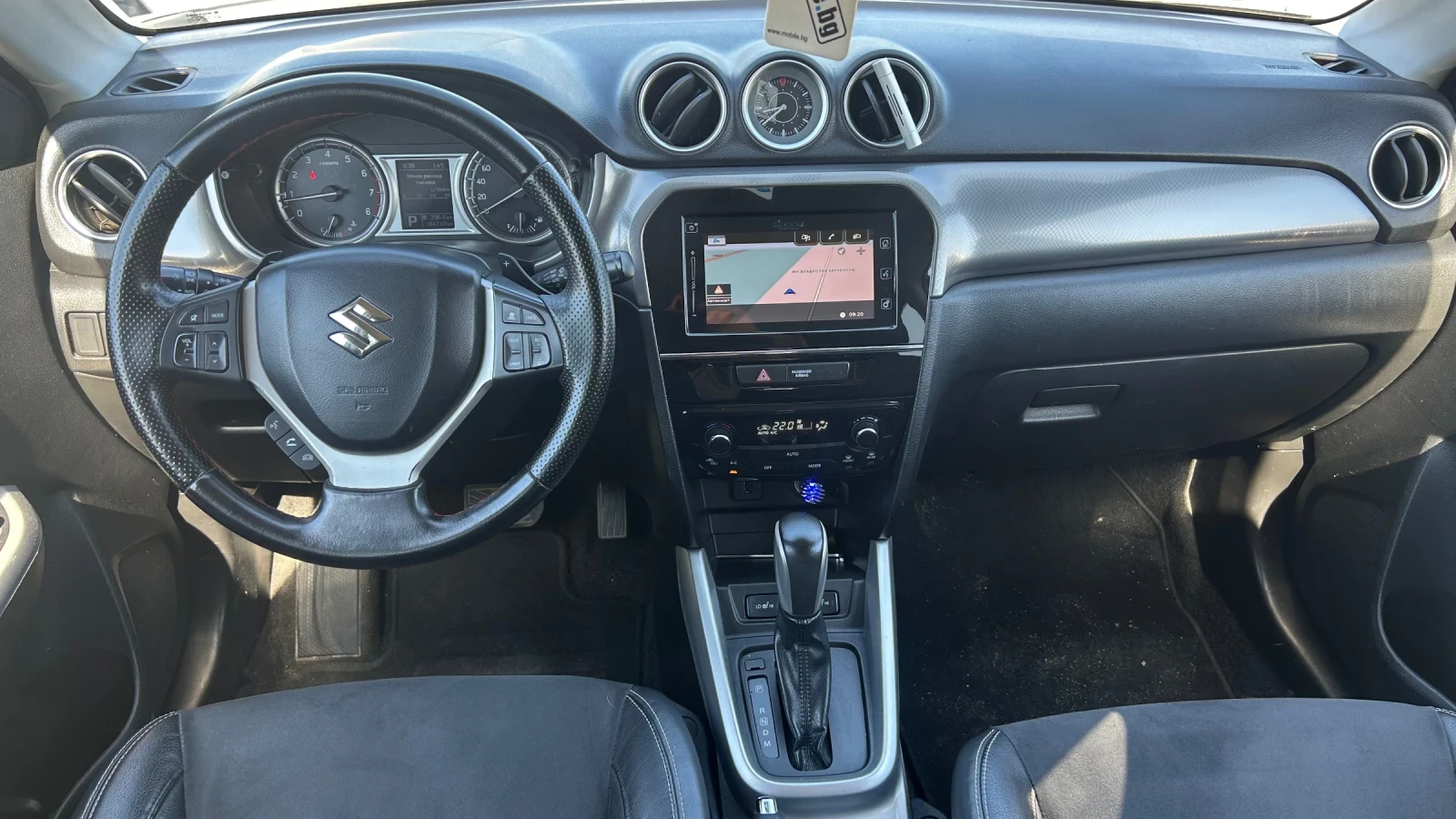 Suzuki Vitara 1, 6i автоматик, снимка 9 - Автомобили и джипове - 54344856