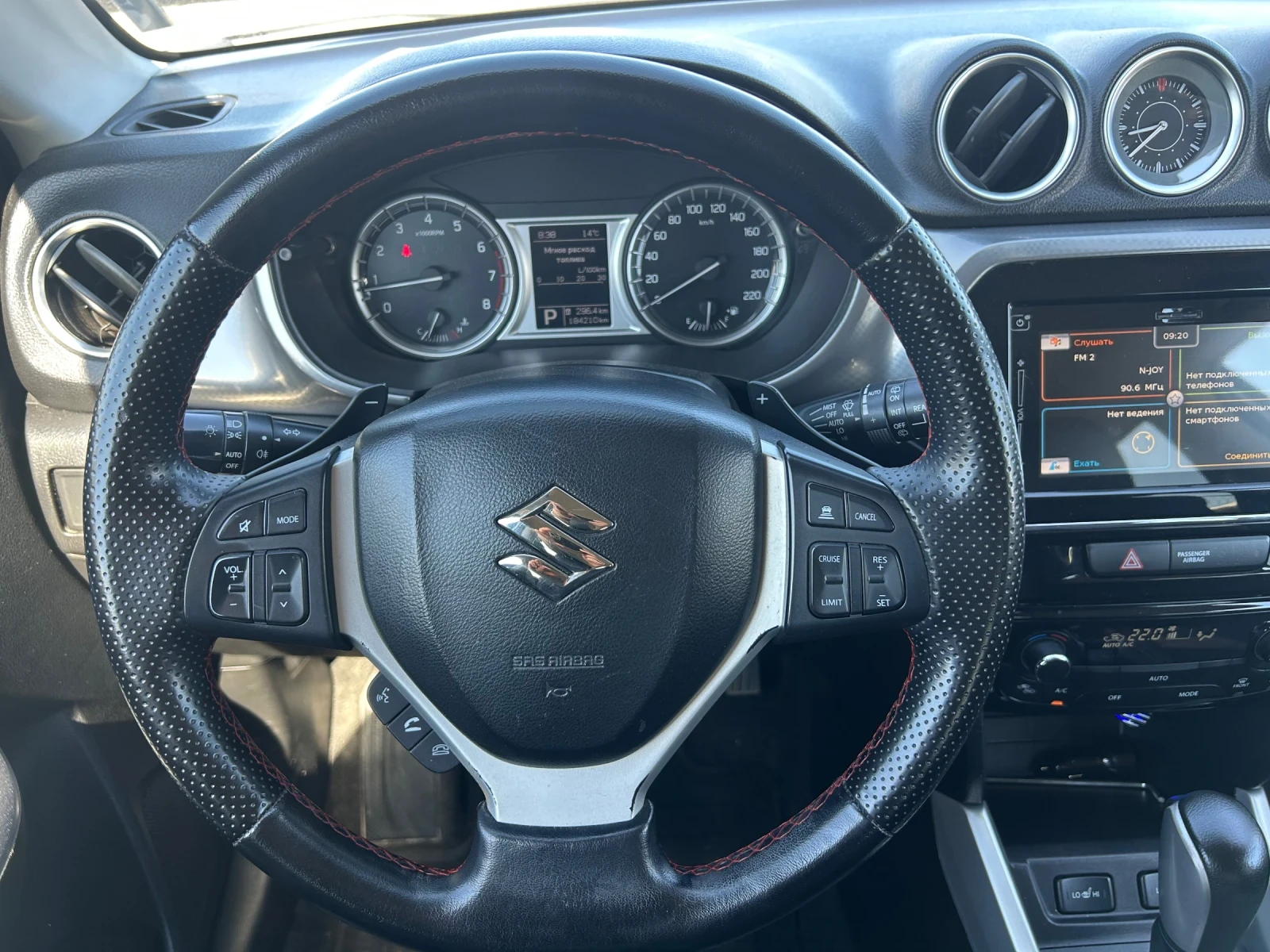 Suzuki Vitara 1, 6i автоматик, снимка 10 - Автомобили и джипове - 54344856