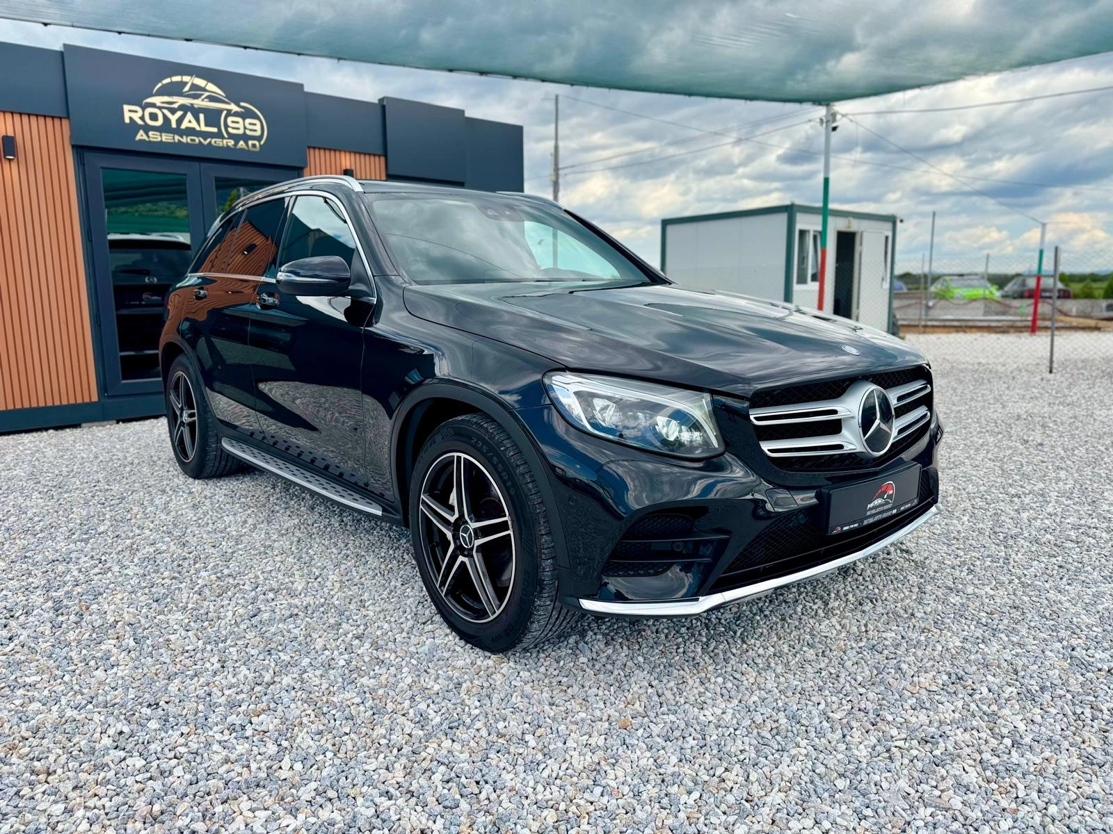 Mercedes-Benz GLC 220 ::4 MATIC::AMG line::9G-TRONIC, снимка 3 - Автомобили и джипове - 54680654