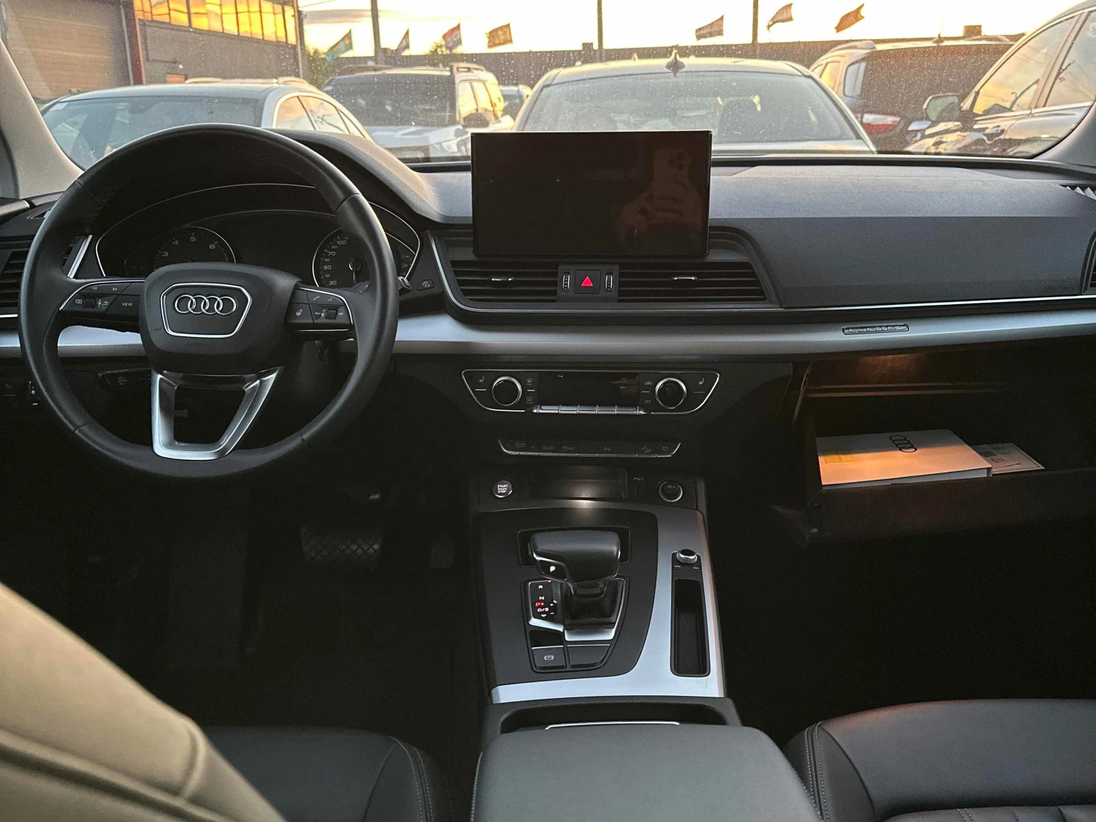 Audi Q5 * Komfort * CARFAX * , снимка 9 - Автомобили и джипове - 56005965