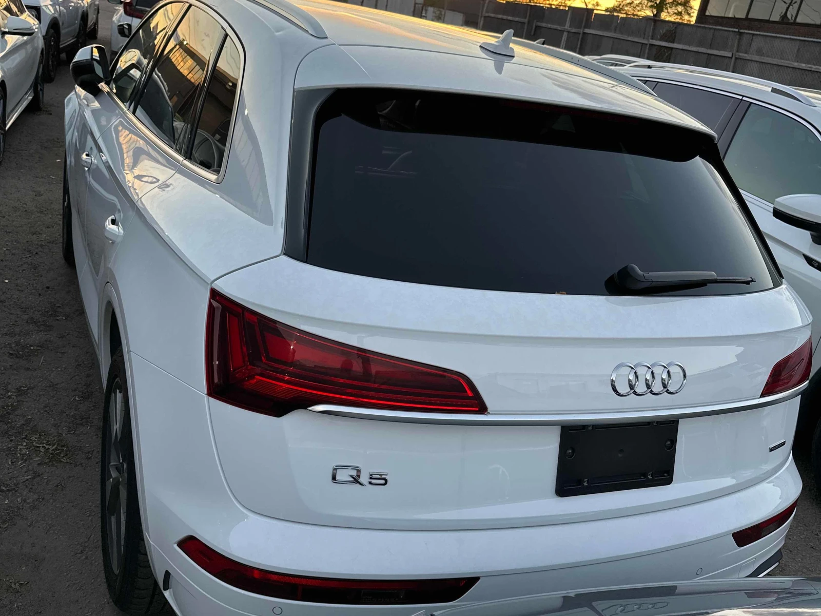 Audi Q5 * Komfort * CARFAX * , снимка 4 - Автомобили и джипове - 56005965